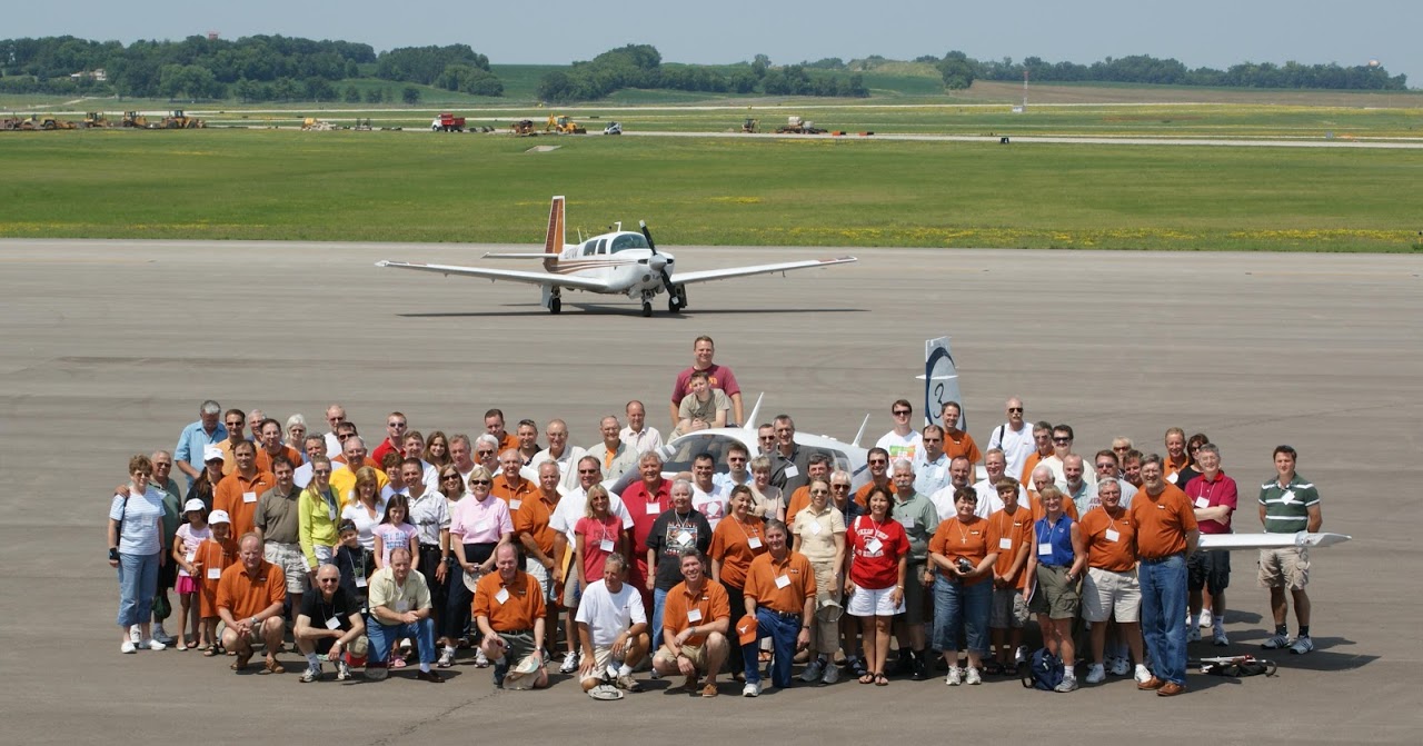 Mooney Caravan 2008 Photo